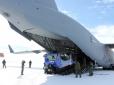 Попереду важлива місія з пробігом 1200 км: ВПС Австралії доставили до Антарктиди спецтранспорт