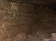 Електрики випадково знайшли секретні тунелі часів Середньовіччя - зберігають велику таємницю (відео)