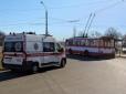 У Миколаєві військовослужбовець забіг у салон тролейбуса і жорстоко побив жінку-водія