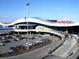 При заході на посадку: У Казахстані впав літак з пасажирами (відео)