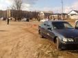 Смертельна трагедія на Харківщині: 12-річна школярка загинула під колесами авто (фото, відео)