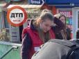 Намагався поцупити речі з торгового кіоску: У столиці 18-річна дівчина наздогнала і затримала злодія (фото)