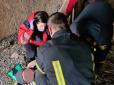 Чоловік впав з купола церкви: Смілива фельдшерка полізла на дах, щоб врятувати людину