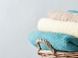 Рушники стали, як наждачка? Найкращі поради, чим пом'якшити тканину і прибрати запах